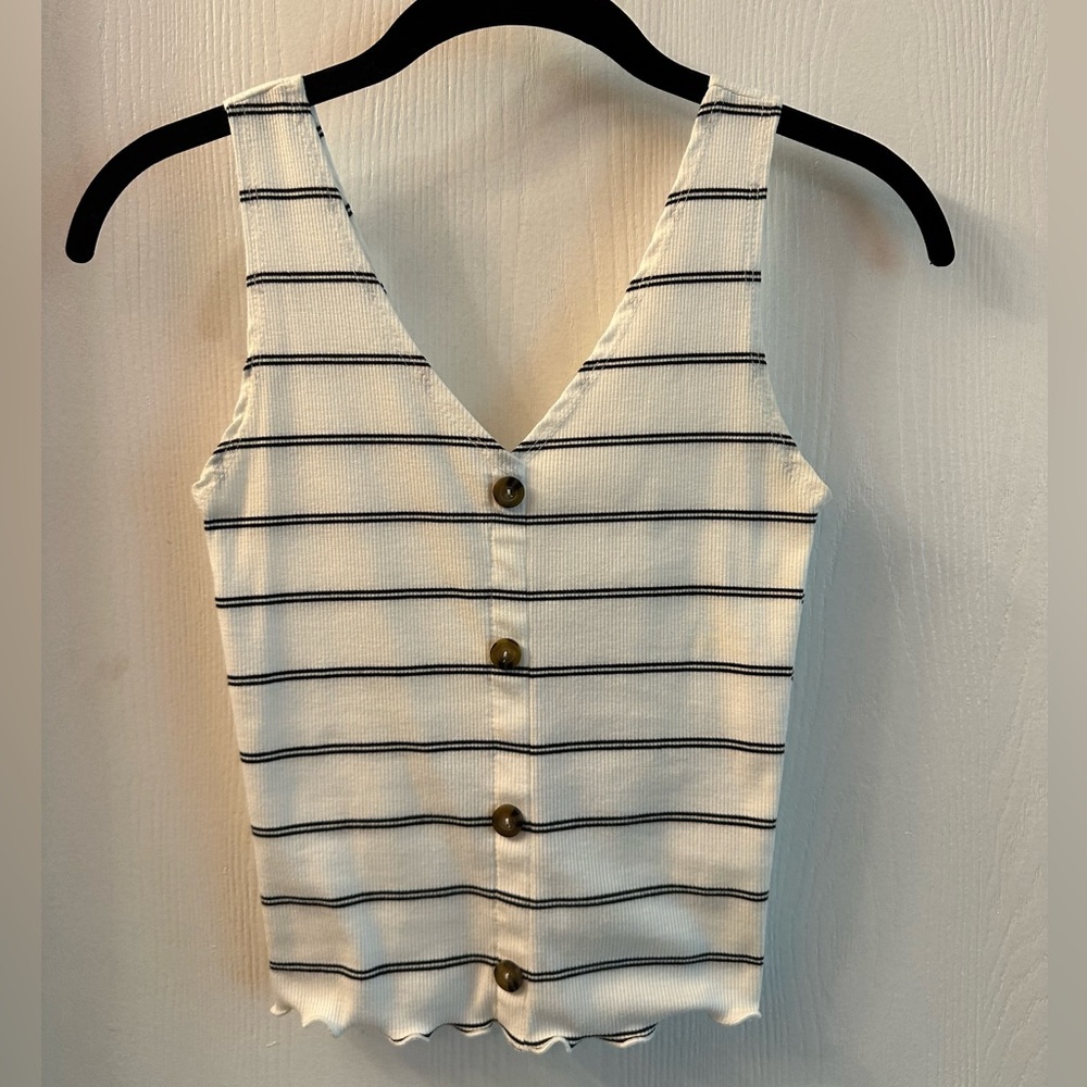 Striped tank top with brown buttons